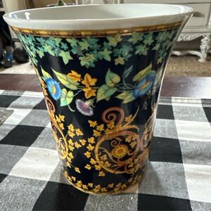 VERSACE BY ROSENTHAL GERMANY Gold Ivy VASE 7 INCH